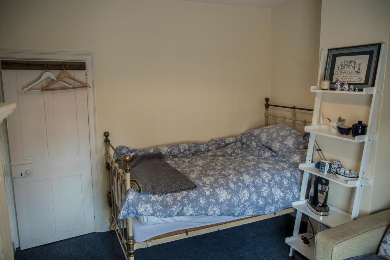 The Old Manse B&B Bures Bagian luar foto