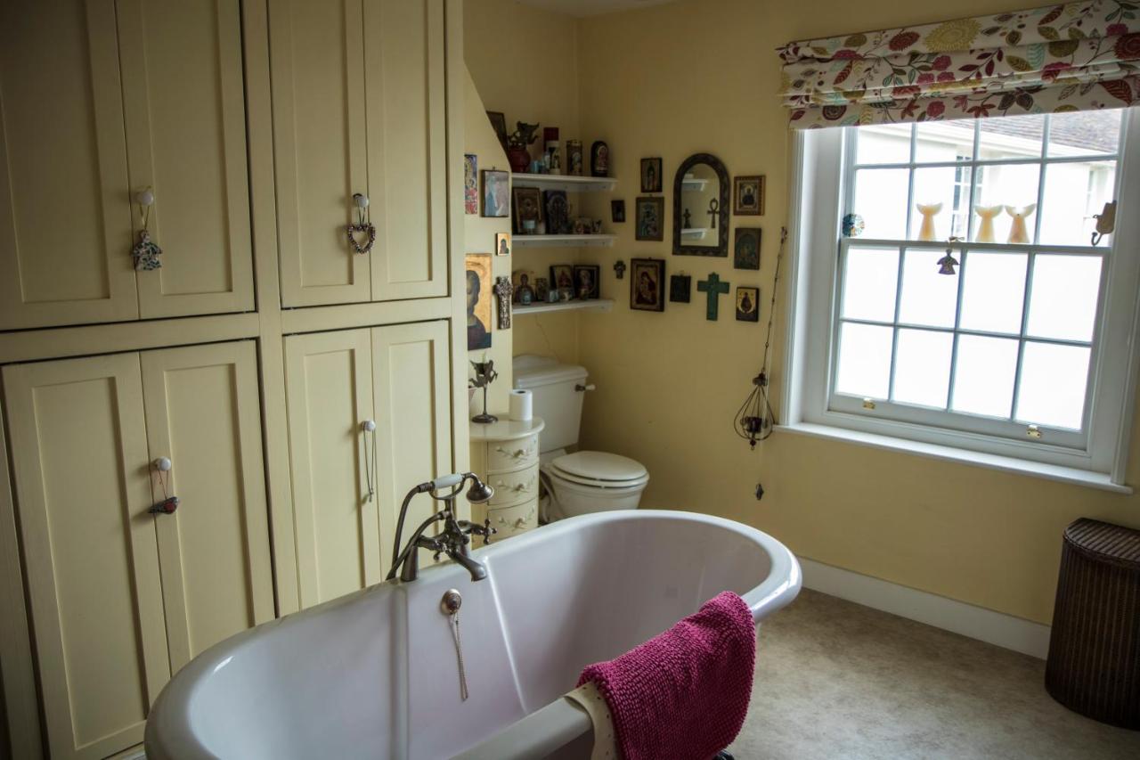 The Old Manse B&B Bures Bagian luar foto