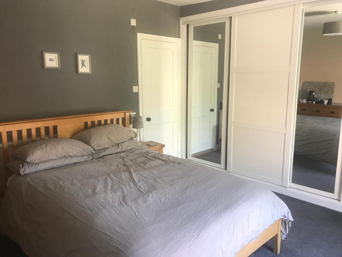 The Old Manse B&B Bures Bagian luar foto